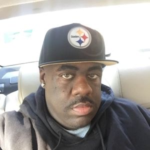 Meet your Posher, Corey